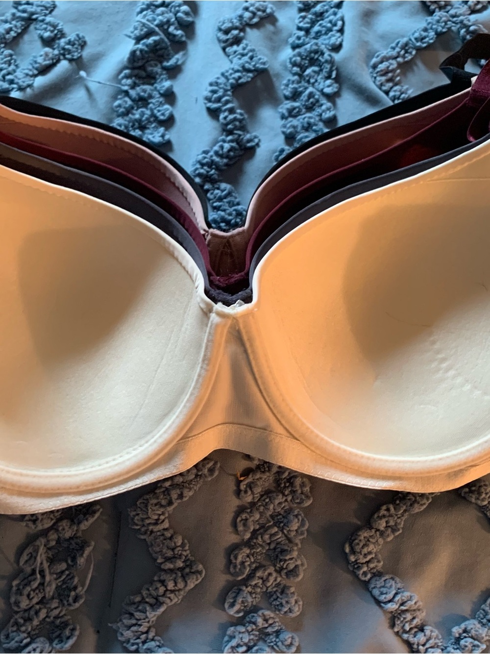 Sofra Multi-Pack Smooth T-Shirt Bras in Black, Peach, Burgundy, Gray, Cream NWT - Picture 4 of 6